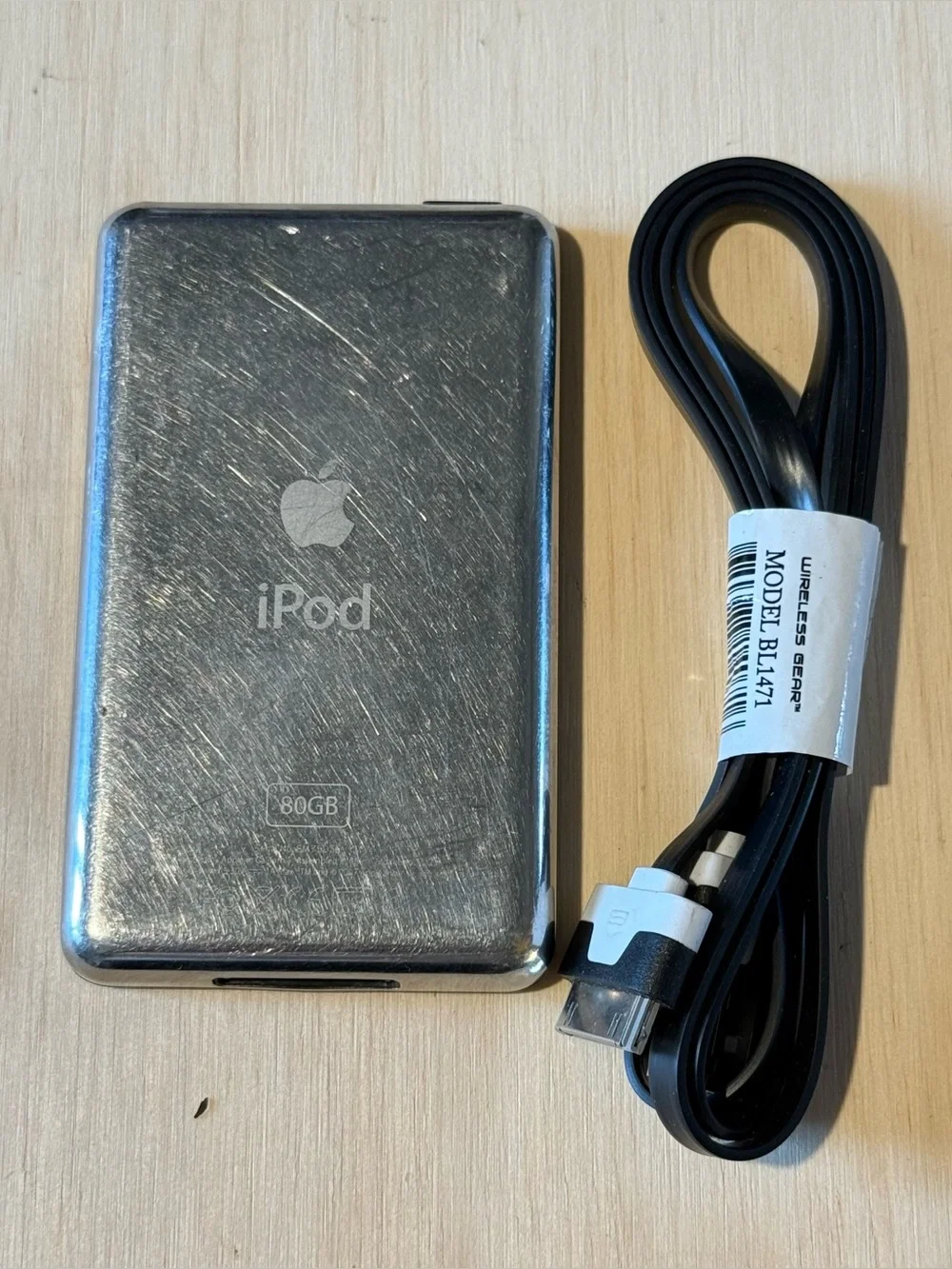 iPod Model:A1238 6ThGen 80GB Turns On Bad Hard Drive Parts/Repair Only Read Blw